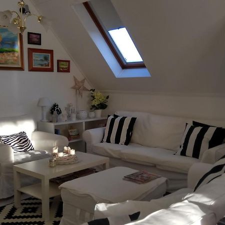 Leander Apartman بالاتوليلّي المظهر الخارجي الصورة